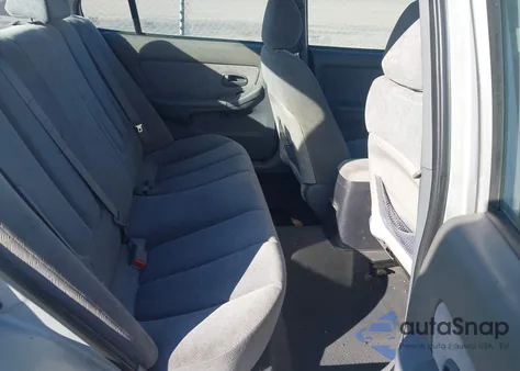 2004 Hyundai Elantra Gls/Gt from USA, damaged, VIN KMHDN46DX4U857151